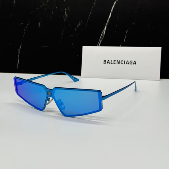 NEW BB0192S 003 BALENCIAGA BLUE GEOMETRIC WOMEN BALENCIAGA SUNGLASSES - Picture 1 of 11